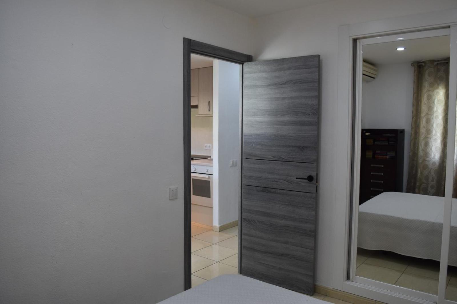 Apartamentos De Los Cisnes Бенальмадена Экстерьер фото